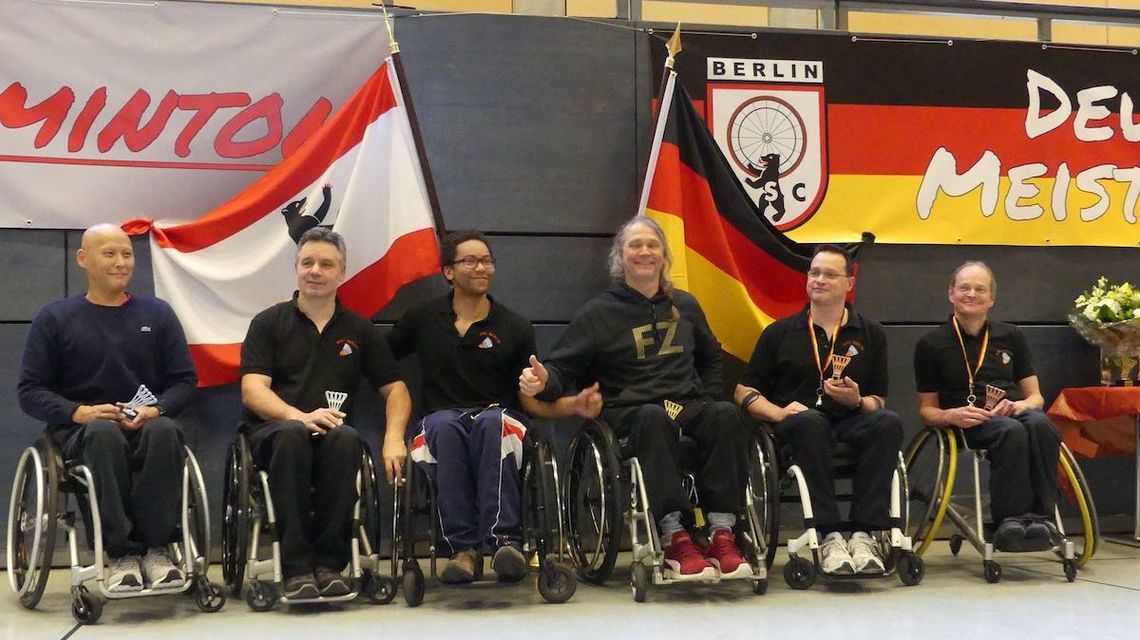 Rick Hellmann vom Rollstuhl-Sport-Club Berlin (3 v.l.) bei der Deutschen Meisterschaft - Foto: Wilhelm Seibert