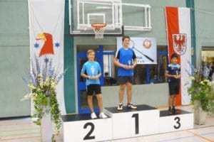 Siegerehrung / JE-AK U 13: 1.Pl.: Elias Leue (TuS Sandau); 2.Pl.: Felix Goldmann (1.BC Rathenow); 3.Pl.: Elian Höhne (SC Siemensstadt)