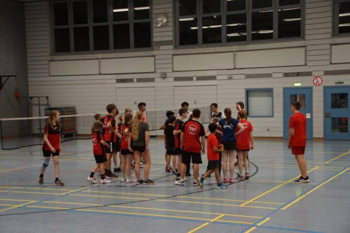 Gruppenbild der Teilnehmenden am Training des LLZ in Spandau