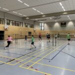 Sportgruppe beim dritten inklusiven Badmintontraining